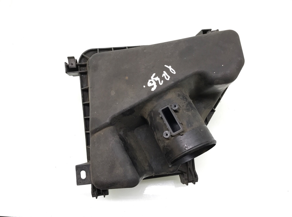 Корпус воздушного фильтра бу для Toyota Verso 2.0 D-4D, 2012 г. Корпус воздушного фильтра бу для Toyota Verso 2.0 D-4D, 2012 г.