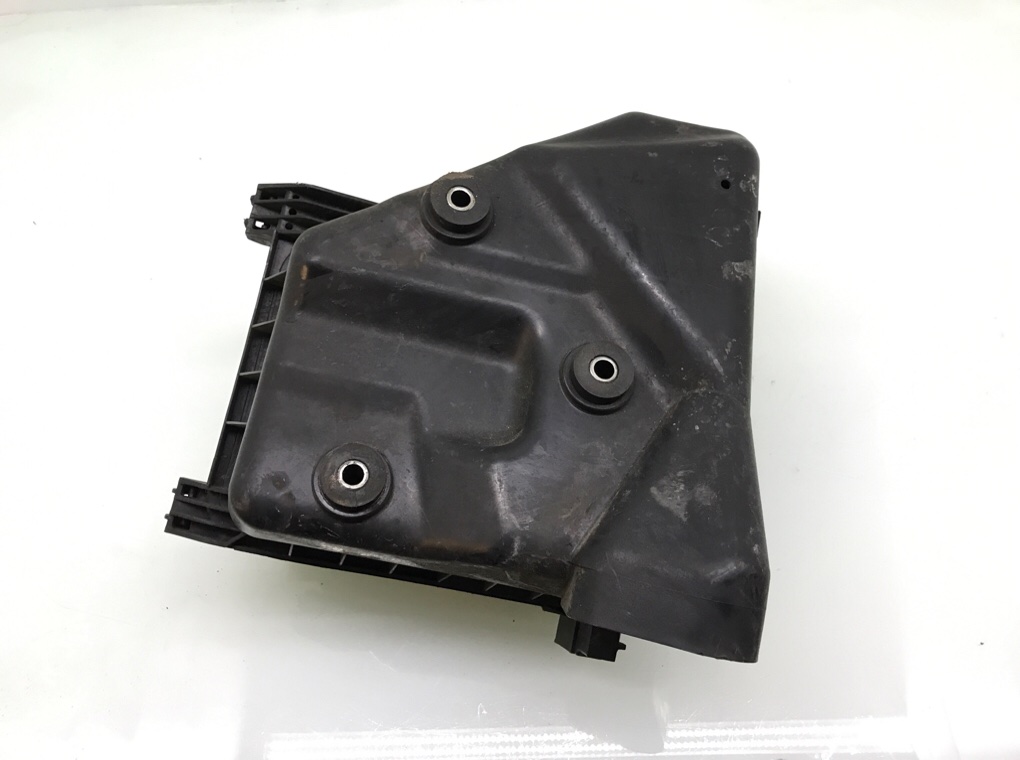 Корпус воздушного фильтра бу для Toyota Verso 2.0 D-4D, 2012 г. Корпус воздушного фильтра бу для Toyota Verso 2.0 D-4D, 2012 г.