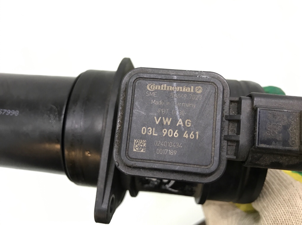 Расходомер воздуха бу для Volkswagen Passat B7 1.6 TDi,  2010 г.