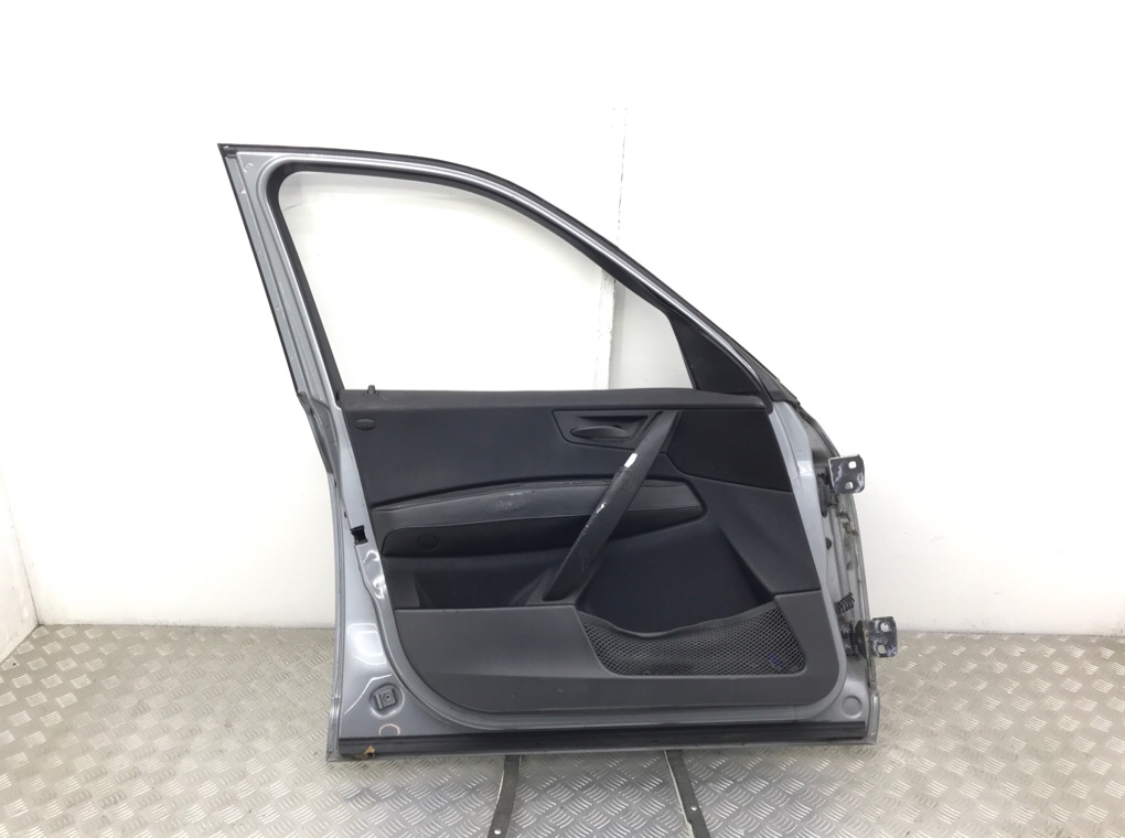 Дверь передняя левая бу для BMW X3 E83 2.5 i,  2004 г.