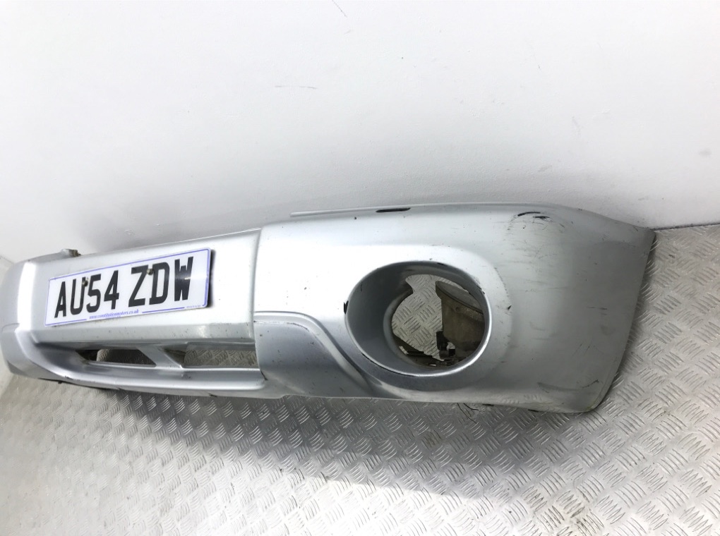 Бампер передний бу для Subaru Forester 2 2.0 i,  2004 г.