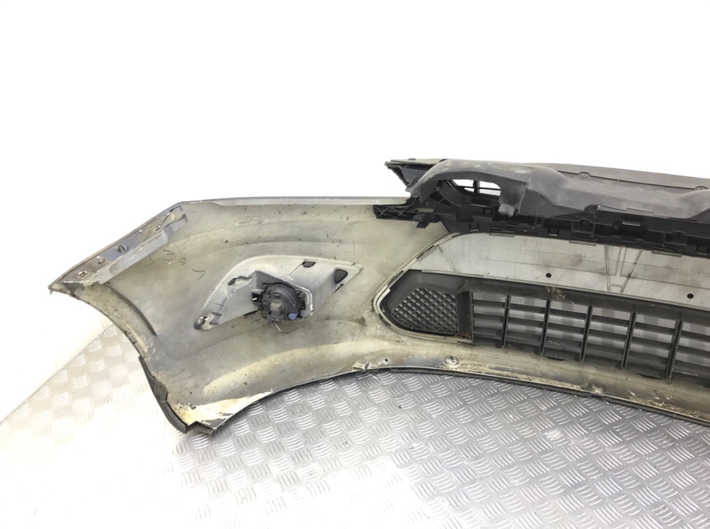 Бампер передний бу для Ford Focus 2 1.8 i, 2009 г. Бампер передний бу для Ford Focus 2 1.8 i, 2009 г.