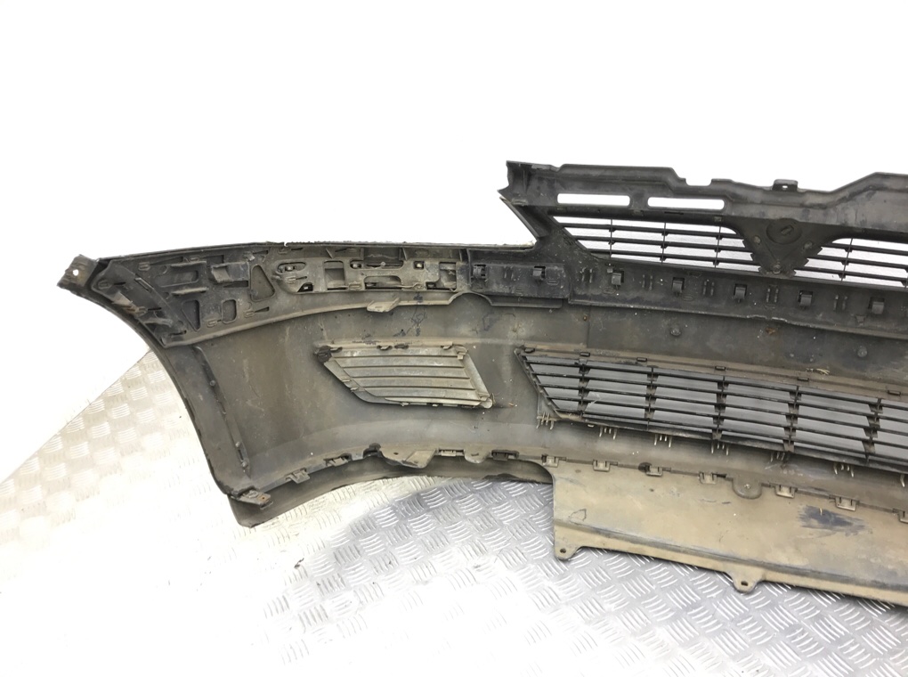 Бампер передний бу для Opel Corsa C 1.4 i,  2005 г.