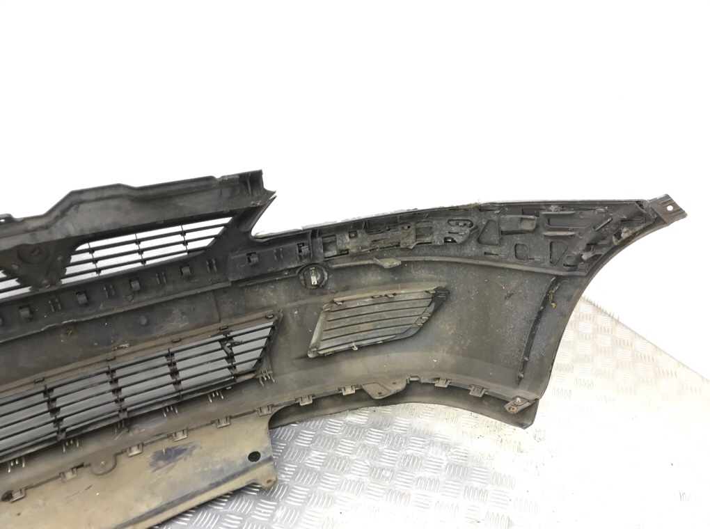 Бампер передний бу для Opel Corsa C 1.4 i,  2005 г.