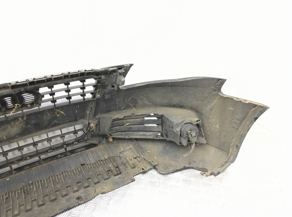 Бампер передний бу для Audi A4 B8 2.0 TDi,  2009 г.