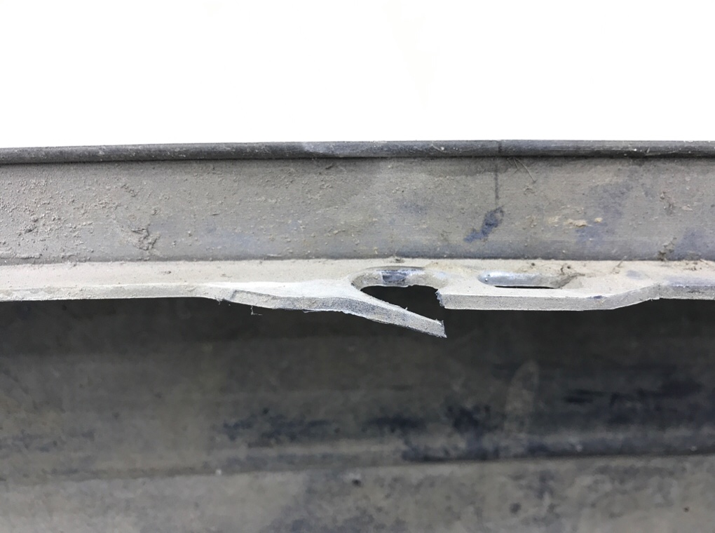 Бампер задний бу для Subaru Forester 2 2.0 i,  2004 г.