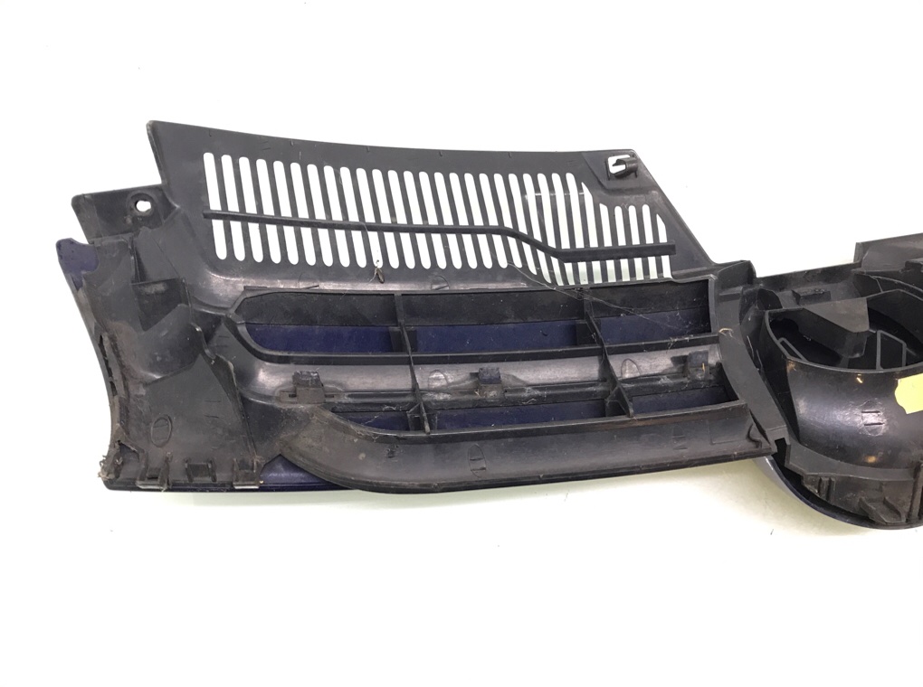 Решетка радиатора бу для Volkswagen Golf 5 1.9 TDi,  2007 г.