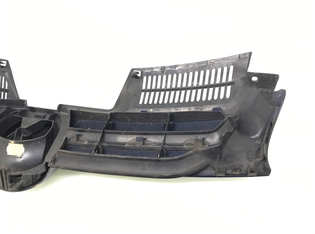 Решетка радиатора бу для Volkswagen Golf 5 1.9 TDi,  2007 г.