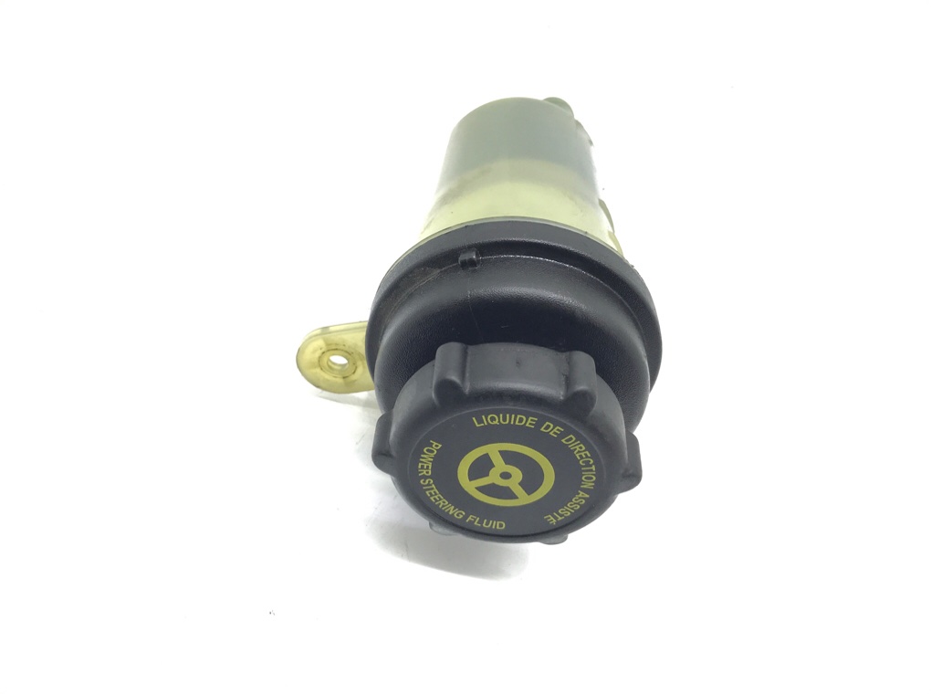 Бачок гидроусилителя бу для Ford Focus 2 1.6 i, 2008 г. Бачок гидроусилителя бу для Ford Focus 2 1.6 i, 2008 г.