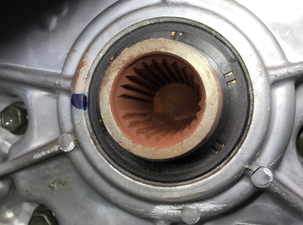 Раздаточная коробка бу для Suzuki Grand Vitara 1 1.6 i,  2003 г.