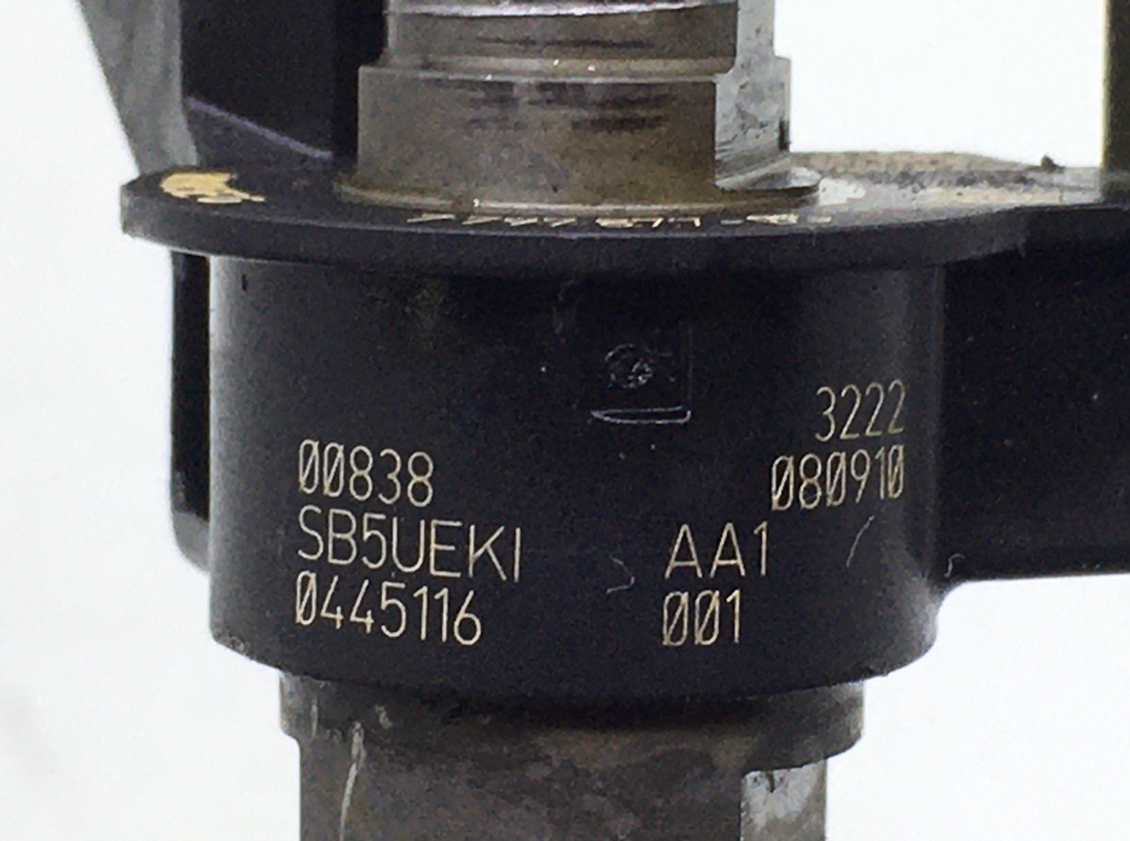 Форсунка бу для BMW X3 E83 2.0 TD, 2009 г. Форсунка бу для BMW X3 E83 2.0 TD, 2009 г.