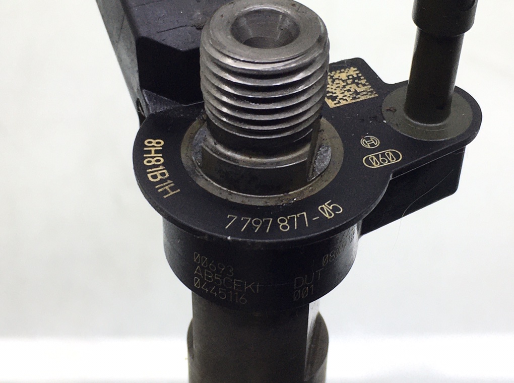 Форсунка бу для BMW X3 E83 2.0 TD, 2009 г. Форсунка бу для BMW X3 E83 2.0 TD, 2009 г.