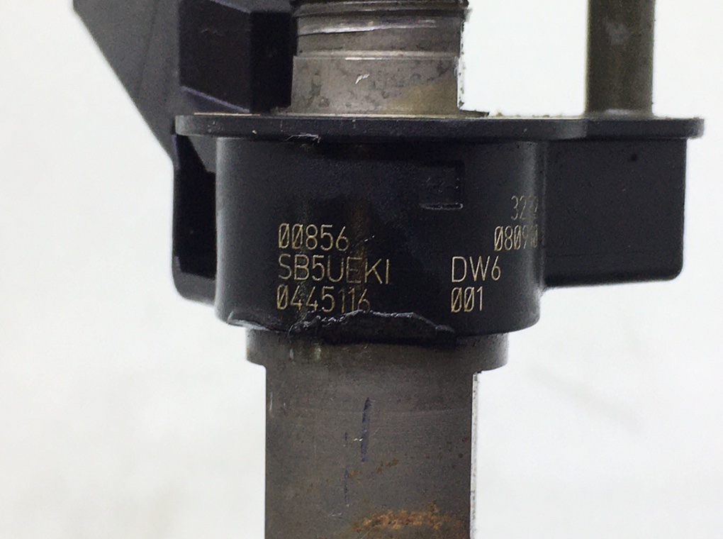 Форсунка бу для BMW X3 E83 2.0 TD, 2009 г. Форсунка бу для BMW X3 E83 2.0 TD, 2009 г.