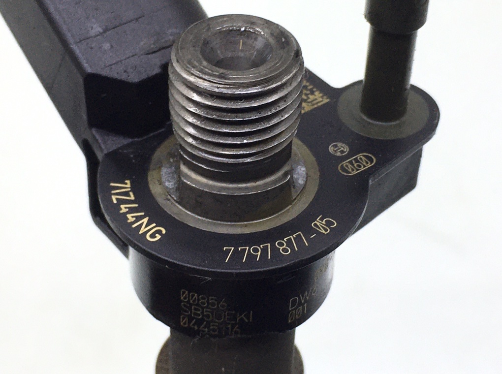 Форсунка бу для BMW X3 E83 2.0 TD, 2009 г. Форсунка бу для BMW X3 E83 2.0 TD, 2009 г.