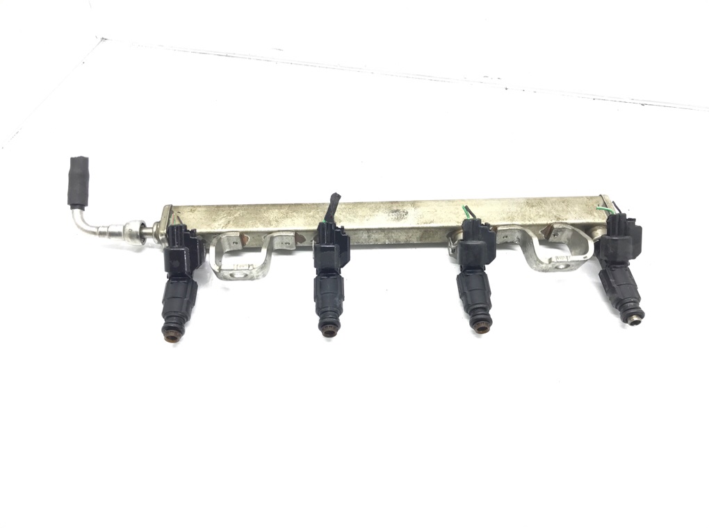 Топливная рампа бу для Ford Focus 2 1.8 i,  2008 г.