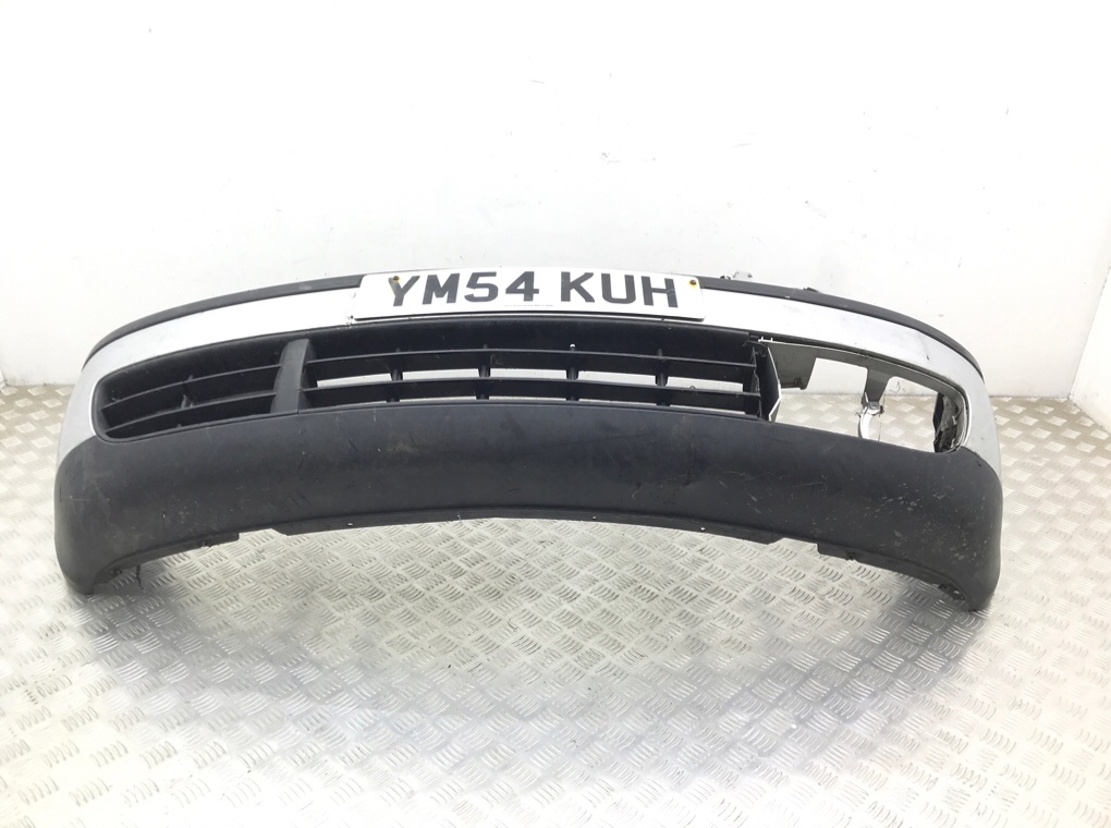 Бампер передний бу для Volkswagen Polo 4 1.4 i, 2004 г. Бампер передний бу для Volkswagen Polo 4 1.4 i, 2004 г.