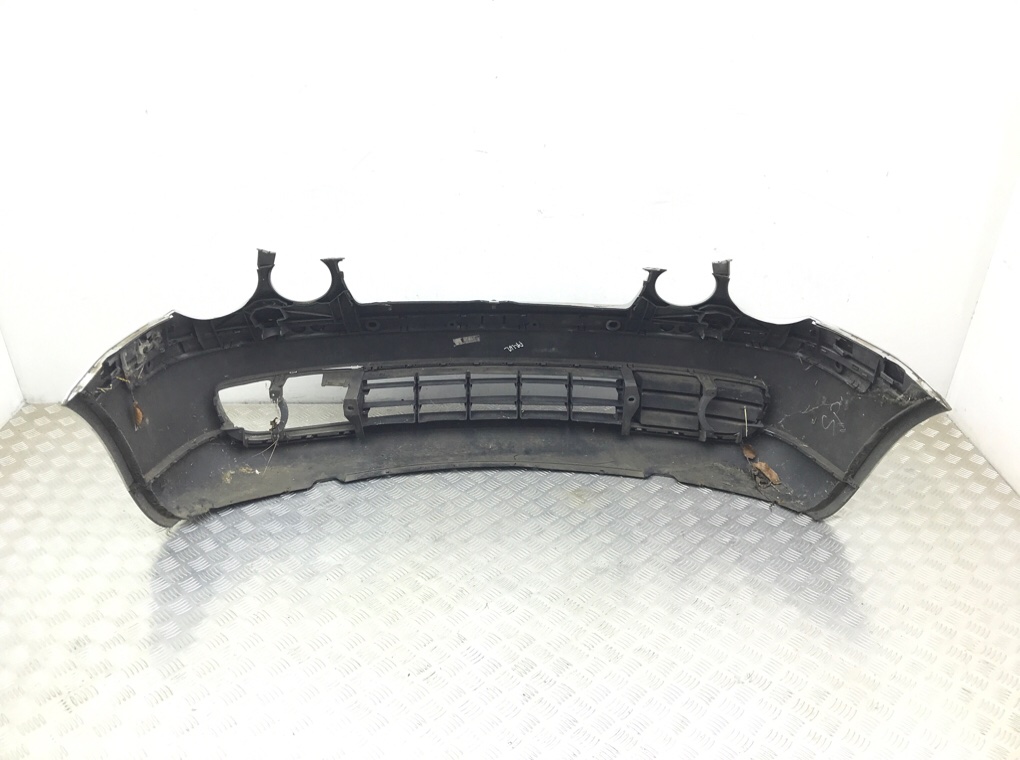 Бампер передний бу для Volkswagen Polo 4 1.4 i, 2004 г. Бампер передний бу для Volkswagen Polo 4 1.4 i, 2004 г.