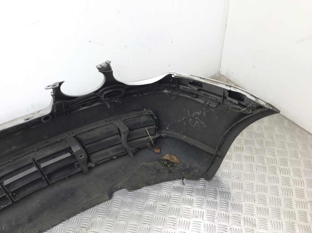 Бампер передний бу для Volkswagen Polo 4 1.4 i, 2004 г. Бампер передний бу для Volkswagen Polo 4 1.4 i, 2004 г.