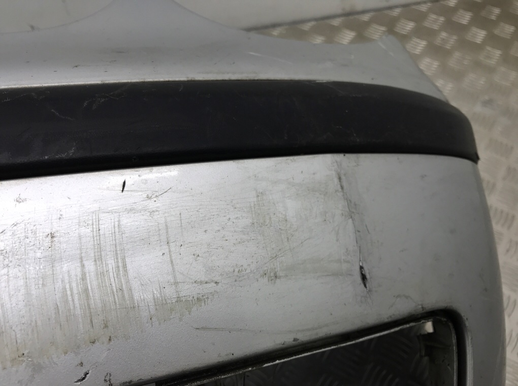 Бампер передний бу для Volkswagen Polo 4 1.4 i, 2004 г. Бампер передний бу для Volkswagen Polo 4 1.4 i, 2004 г.