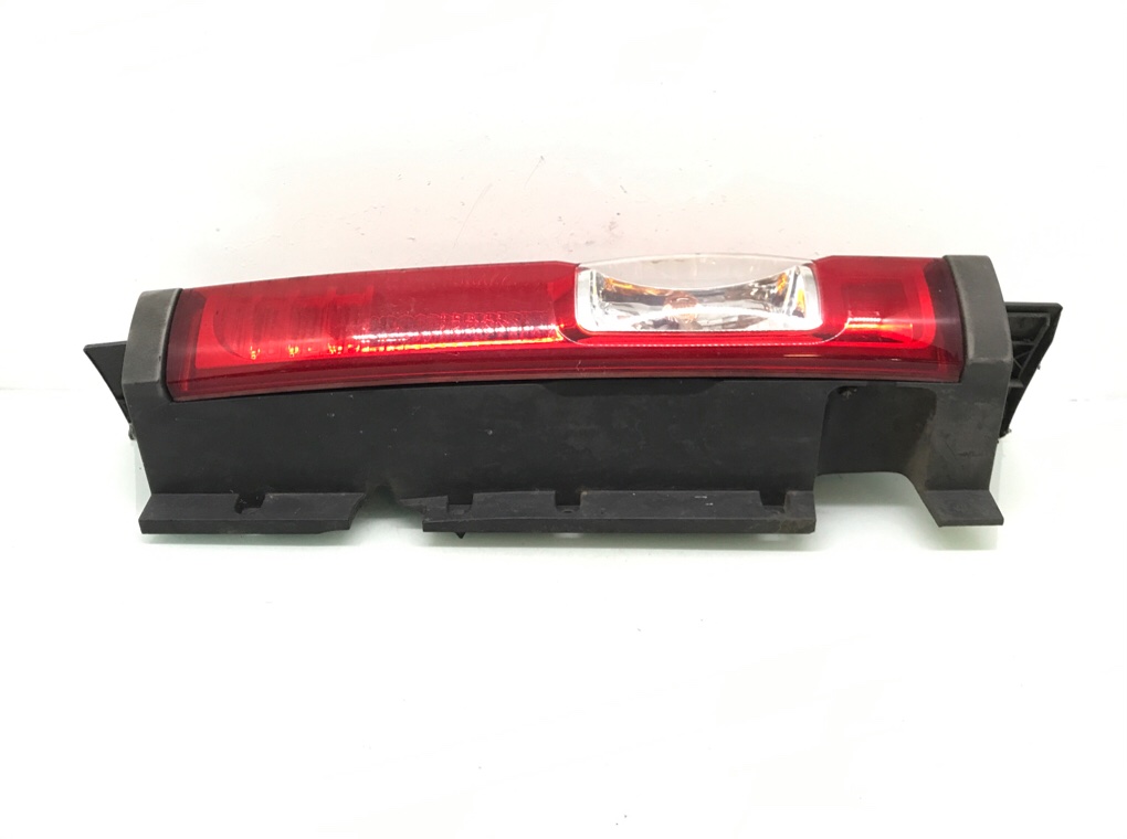 Фонарь задний правый бу для Renault Trafic 2 2.0 DCi,  2009 г.