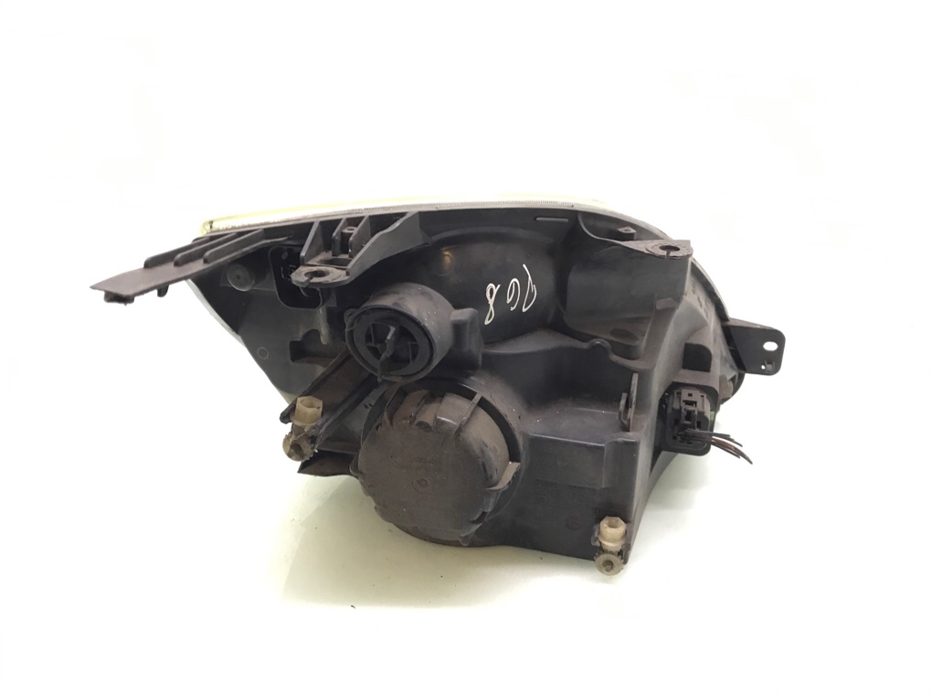 Фара левая бу для Ford Fiesta 5 1.4 i,  2003 г.