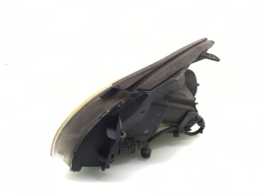 Фара правая бу для Kia Sportage 2 2.0 CRDi, 2005 г. Фара правая бу для Kia Sportage 2 2.0 CRDi, 2005 г.