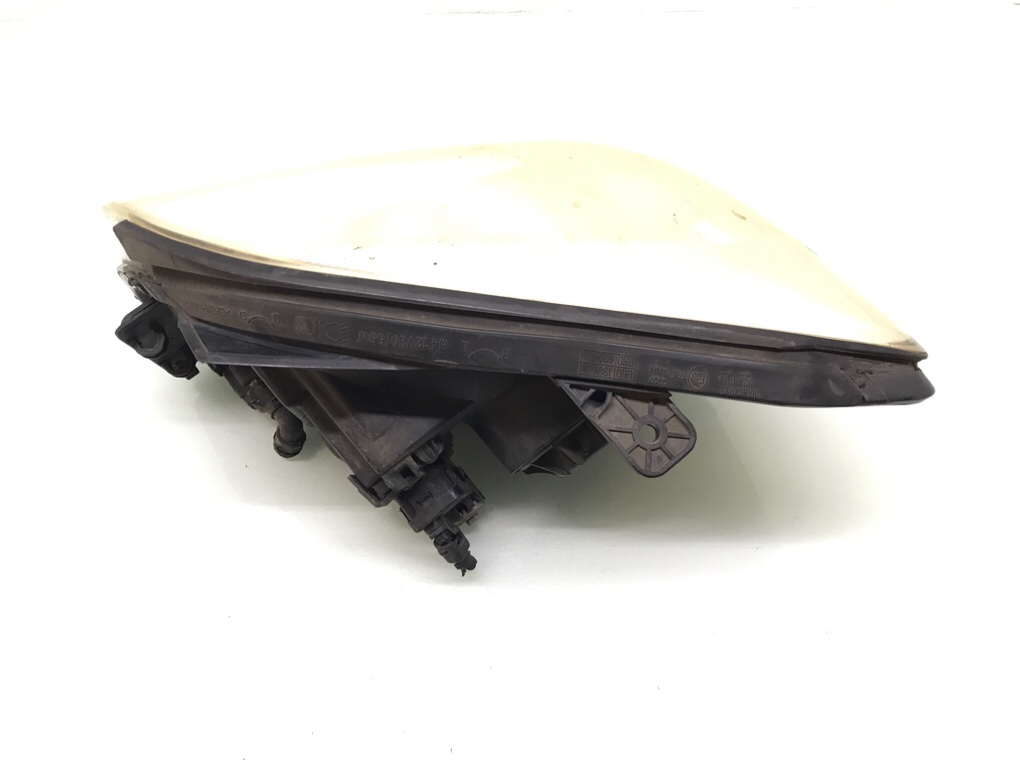 Фара правая бу для Kia Sportage 2 2.0 CRDi, 2005 г. Фара правая бу для Kia Sportage 2 2.0 CRDi, 2005 г.