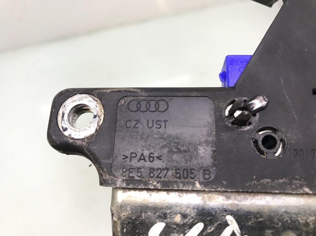 Замок багажника бу для Audi A4 B7 2.0 TFSI,  2007 г.