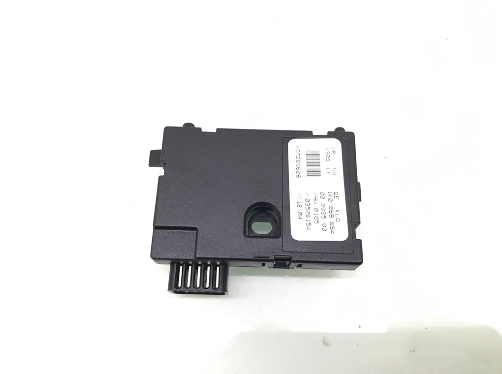 Датчик угла поворота руля бу для Volkswagen Golf Plus  1.9 TDi,  2006 г.