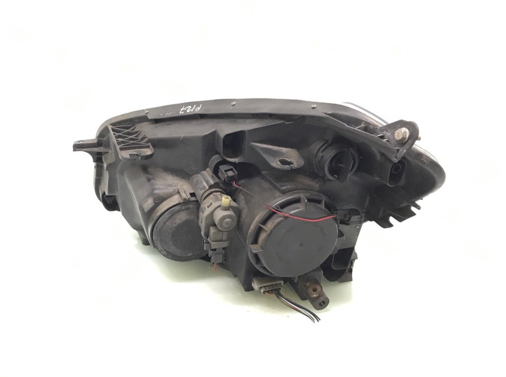 Фара правая бу для Nissan Qashqai+2  2.0 DCi,  2011 г.