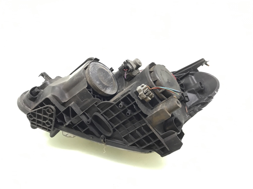 Фара правая бу для Nissan Qashqai+2  2.0 DCi,  2011 г.