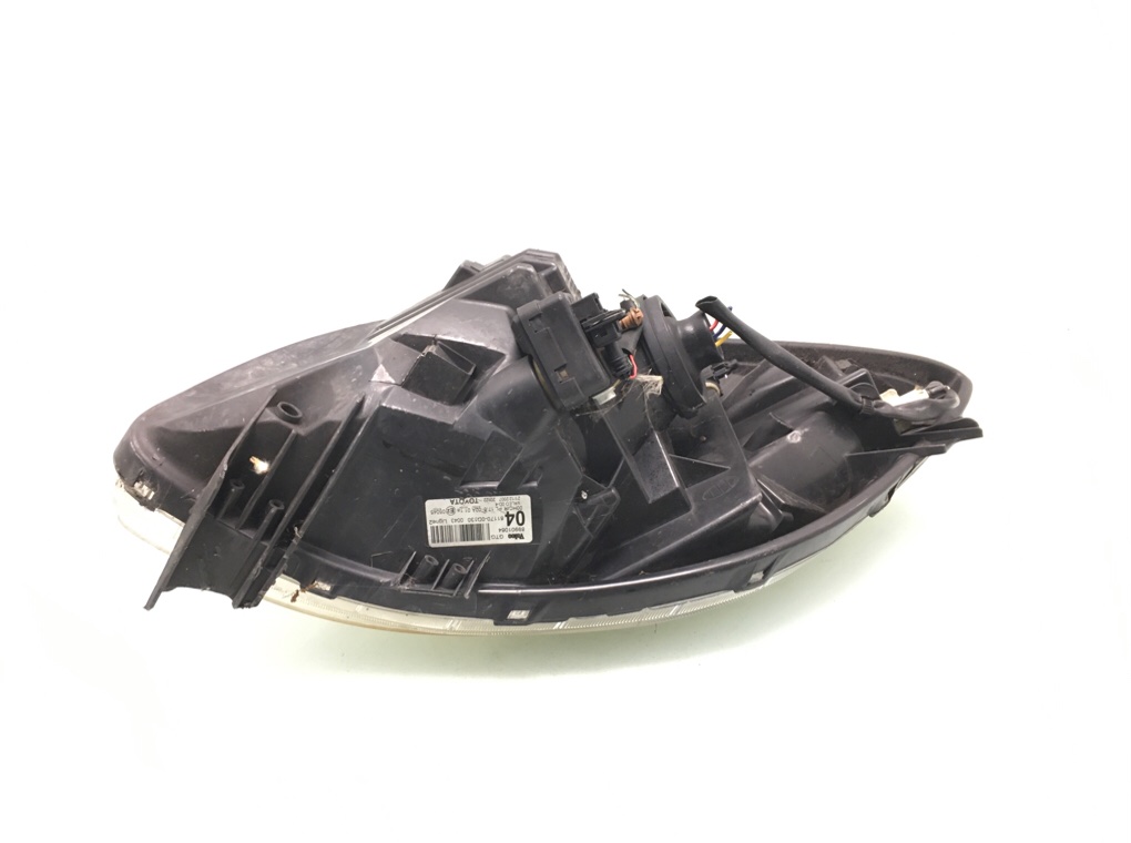 Фара левая бу для Toyota Yaris XP9 1.4 TD, 2006 г. Фара правая бу для Toyota Yaris XP9 1.4 TD, 2006 г.