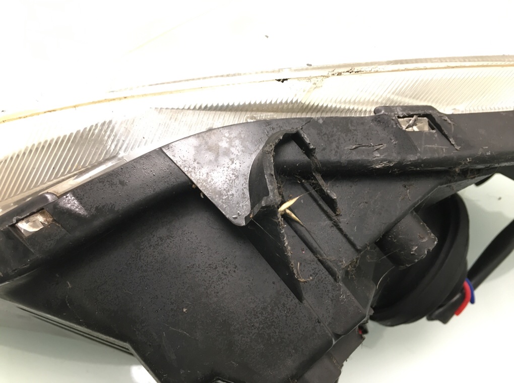 Фара левая бу для Toyota Yaris XP9 1.4 TD, 2006 г. Фара правая бу для Toyota Yaris XP9 1.4 TD, 2006 г.