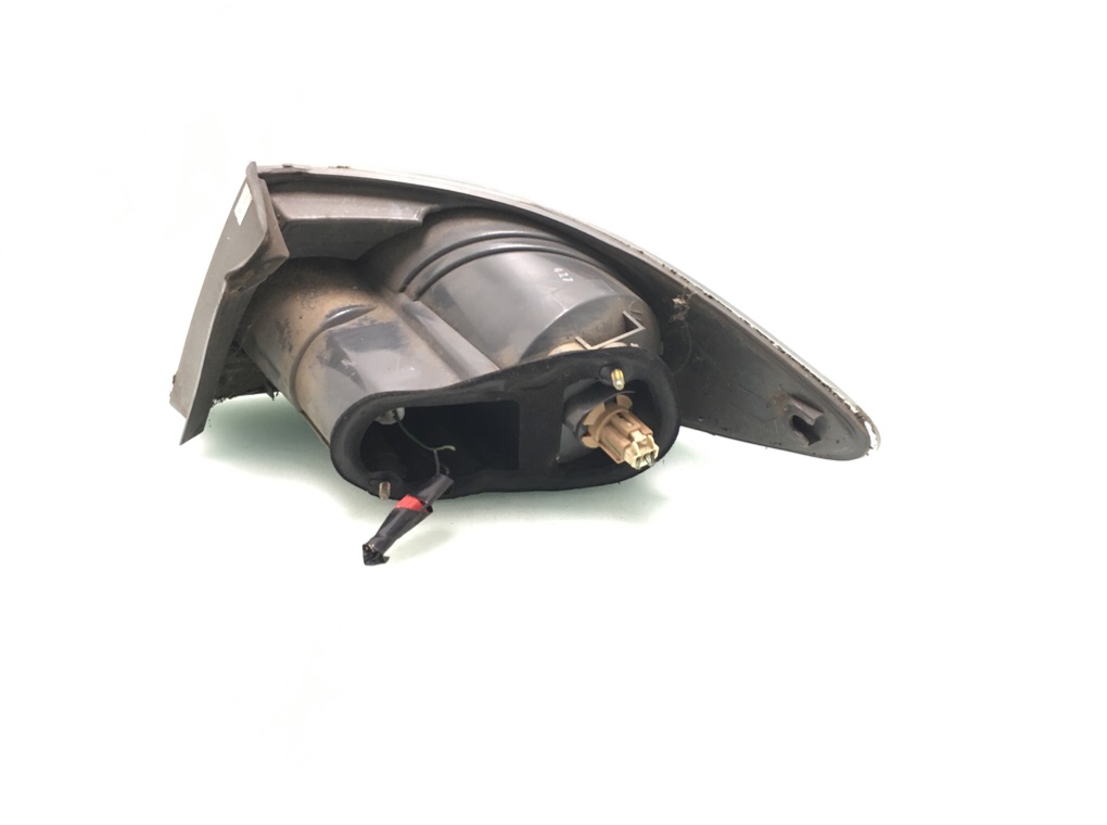 Фонарь задний левый бу для Mazda 6 1 1.8 i, 2005 г. Фонарь задний левый бу для Mazda 6 1 1.8 i, 2005 г.