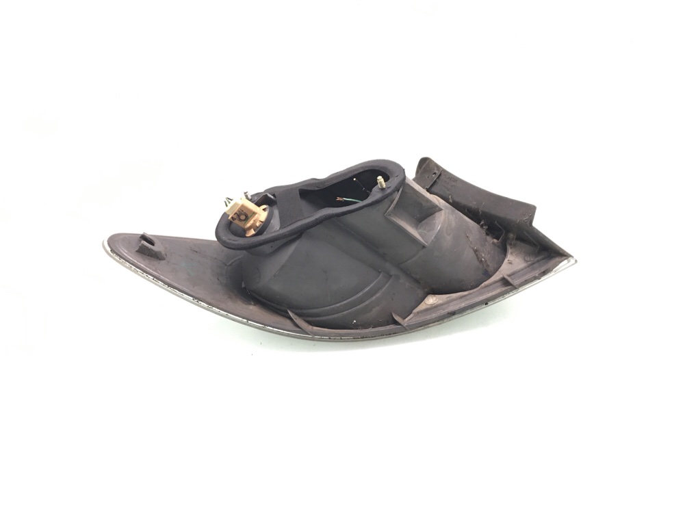 Фонарь задний правый бу для Mazda 6  1 1.8 i,  2005 г.