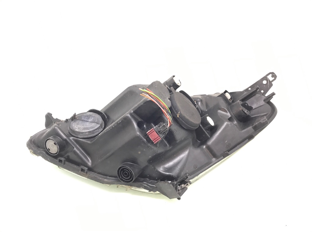 Фара правая бу для Suzuki Splash 1.2 i, 2009 г. Фара правая бу для Suzuki Splash 1.2 i, 2009 г.