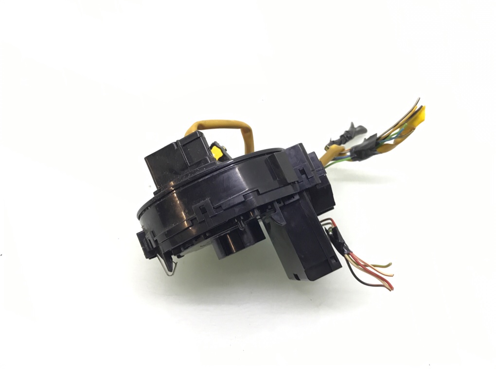 Шлейф руля бу для Suzuki Splash 1.2 i, 2009 г. Шлейф руля бу для Suzuki Splash 1.2 i, 2009 г.