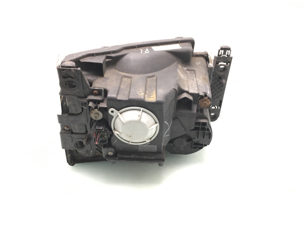 Фара левая бу для Land Rover Discovery 3 2.7 TD, 2007 г. Фара левая бу для Land Rover Discovery 3 2.7 TD, 2007 г.