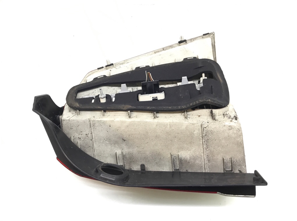 Фонарь задний левый бу для Opel Zafira B 1.9 CDTi, 2009 г. Фонарь задний левый бу для Opel Zafira B 1.9 CDTi, 2009 г.