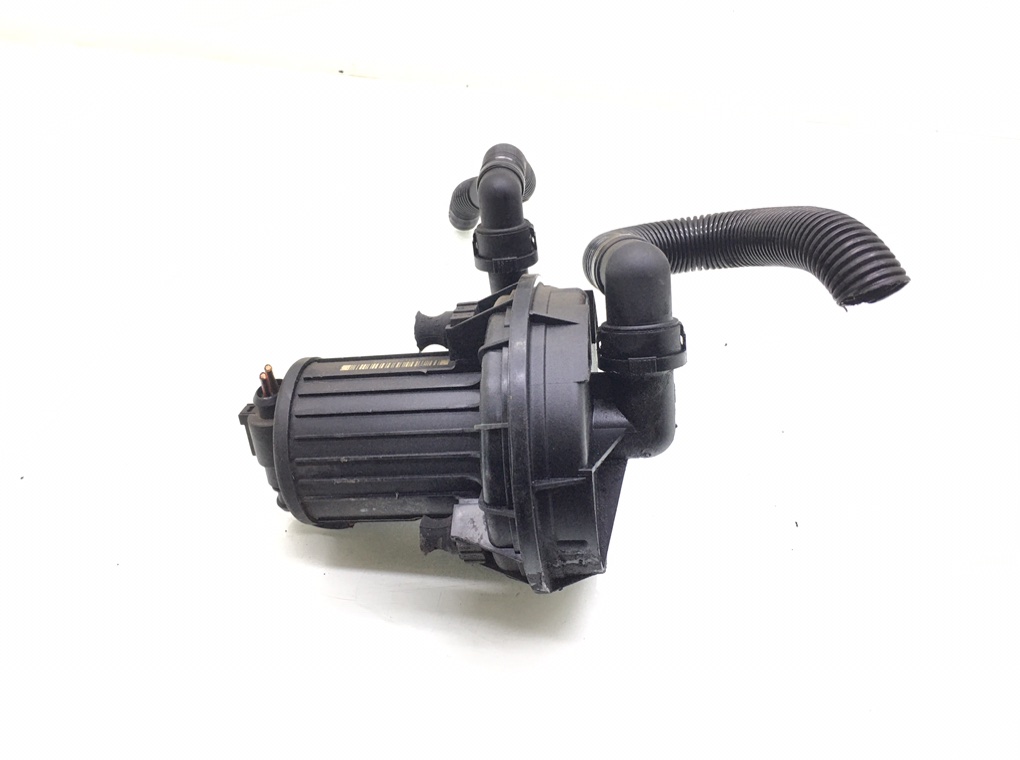 Насос воздушный бу для Audi A3 8P 1.6 i, 2005 г. Насос воздушный бу для Audi A3 8P 1.6 i, 2005 г.