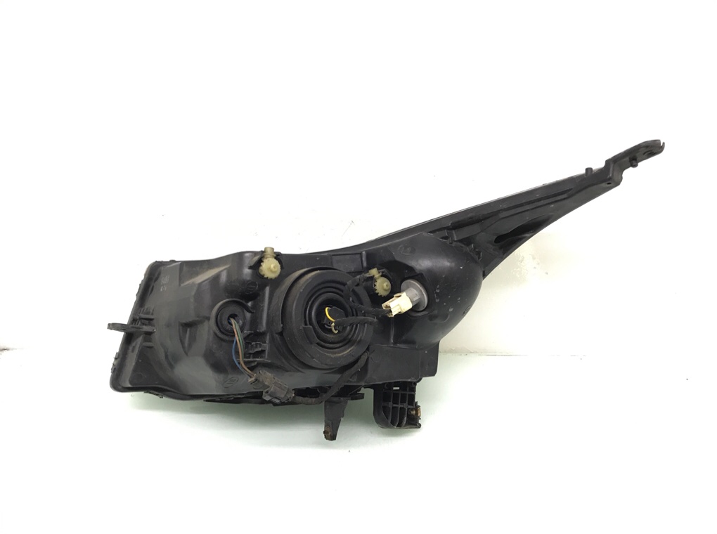 Фара правая бу для Chevrolet Cruze  2.0 CDi,  2012 г.