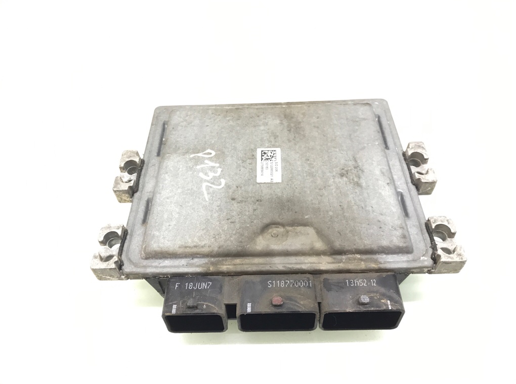 Блок управления двигателем бу для Ford Transit Connect 1.8 TDCi, 2007 г. Блок управления двигателем бу для Ford Transit Connect 1.8 TDCi, 2007 г.