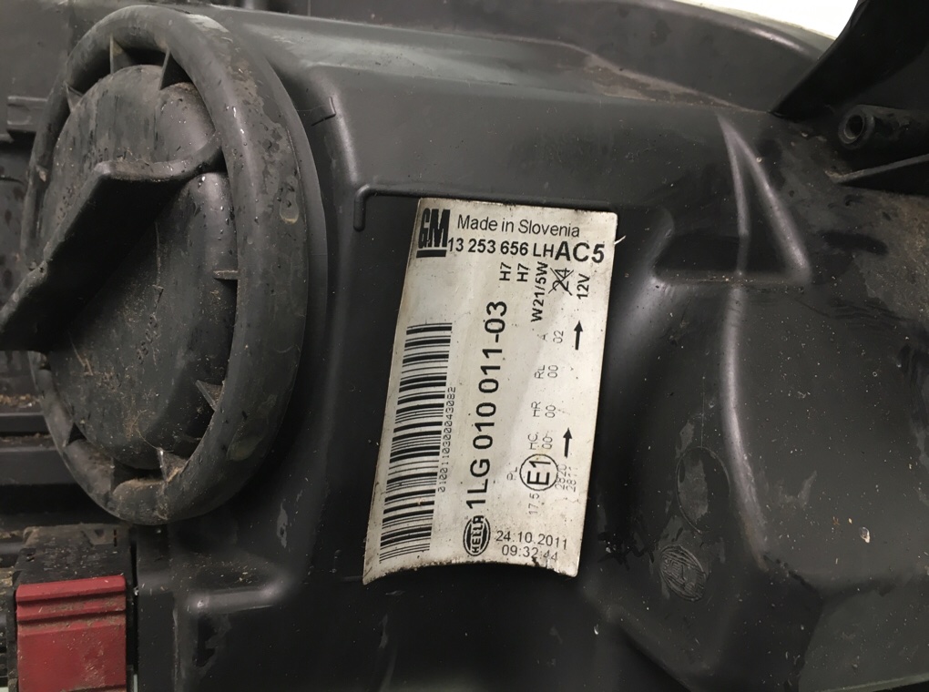 Фара левая бу для Opel Astra J 1.7 CDTi,  2011 г.