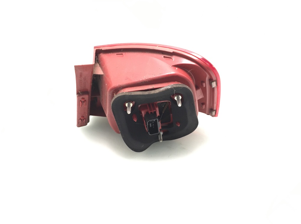 Фонарь задний левый бу для Volkswagen Passat B6 2.0 TDi, 2009 г. Фонарь задний левый бу для Volkswagen Passat B6 2.0 TDi, 2009 г.