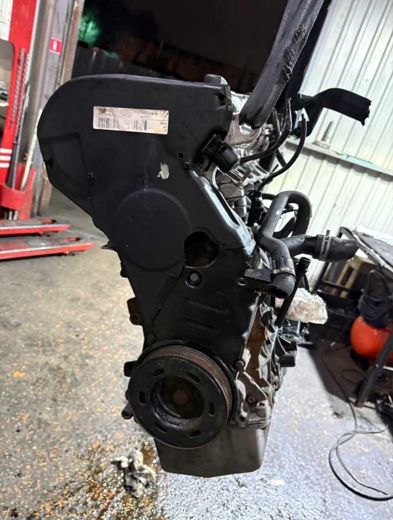 Двигатель (ДВС) бу для Volkswagen Golf 4 1.8 Ti, 2001 г. Двигатель (ДВС) бу для Volkswagen Golf 4 1.8 Ti, 2001 г.