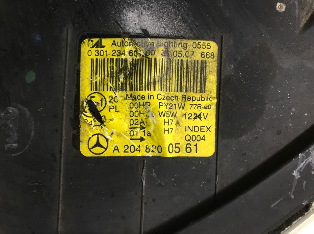 Фара левая бу для Mercedes C W204 1.8 i,  2007 г.
