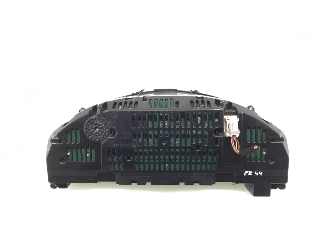 Щиток приборов (приборная панель) бу для Mercedes C W204 1.8 i, 2007 г. Щиток приборов (приборная панель) бу для Mercedes C W204 1.8 i, 2007 г.