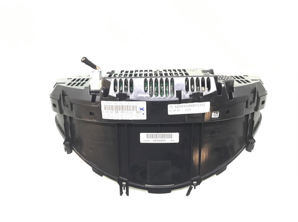 Щиток приборов (приборная панель) бу для Mercedes C W204 1.8 i, 2007 г. Щиток приборов (приборная панель) бу для Mercedes C W204 1.8 i, 2007 г.