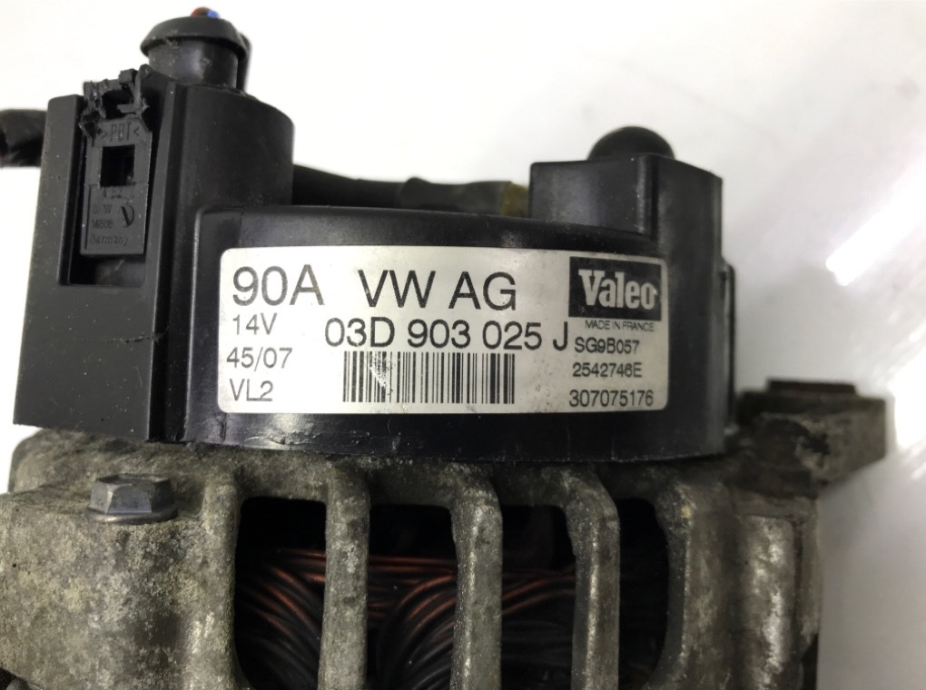 Генератор бу для Volkswagen Polo 4 1.2 i, 2008 г. Генератор бу для Volkswagen Polo 4 1.2 i, 2008 г.
