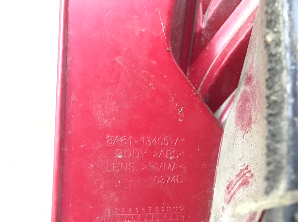 Фонарь задний левый бу для Ford Fiesta 6 1.4 i, 2009 г. Фонарь задний левый бу для Ford Fiesta 6 1.4 i, 2009 г.